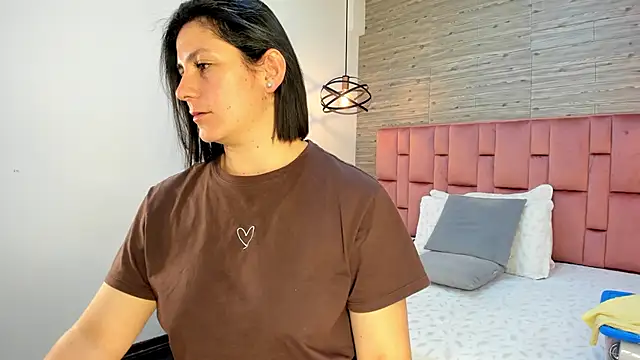 SarahDeyvis online show from 03/18/25, 07:42