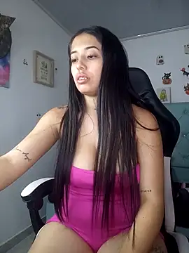 Sofia 888 online show from 10/28/25, 02:53