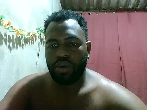 2ocmaxi online show from 10/13/25, 02:22