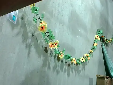 2ocmaxi online show from 10/23/25, 05:12