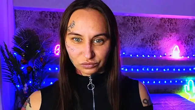 Cool Freak  online show from 12/17/24, 10:01