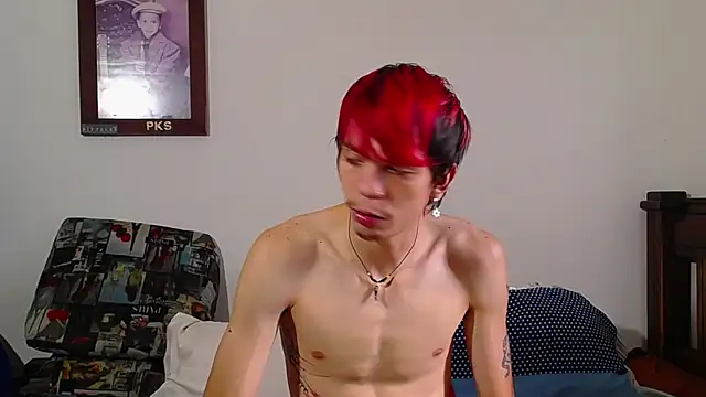 Snapshot of Twink_Temptation chatting on 12/16/25, 06:46 Twink Temptation online show from 12/16/25, 06:46