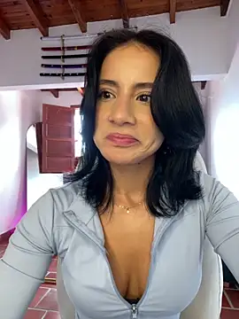 Ale Lewis online show from 09/28/25, 02:33