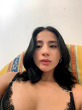 Snapshot of Ale_Lewis chatting on 11/13/25, 06:07 Ale Lewis online show from 11/13/25, 06:07