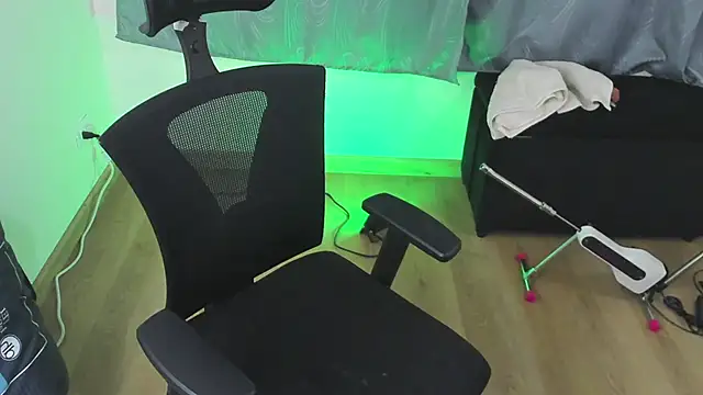 NanaRott online show from 03/18/25, 03:31