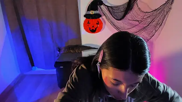 NanaRott online show from 10/27/25, 10:47