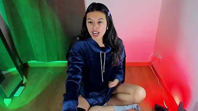 Snapshot of NanaRott chatting on 12/04/25, 01:26 NanaRott online show from 12/04/25, 01:26