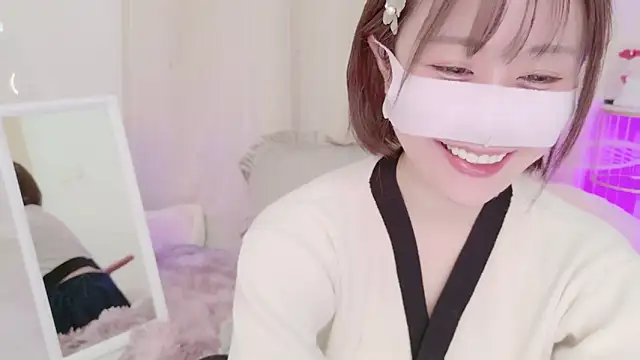 Yuu  k online show from 01/24/25, 02:08