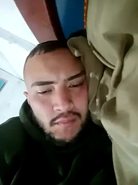 Stiven088 online show from 12/05/25, 02:47