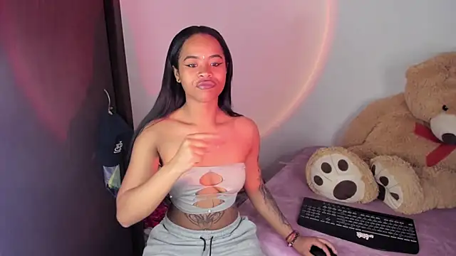 Snapshot of Mia_damm chatting on 09/12/25, 04:34 Mia damm online show from 09/12/25, 04:34