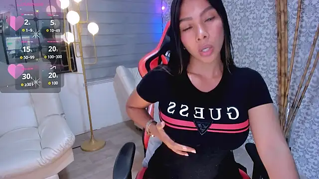 Snapshot of RenataReyes chatting on 01/10/25, 01:42 RenataReyes online show from 01/10/25, 01:42