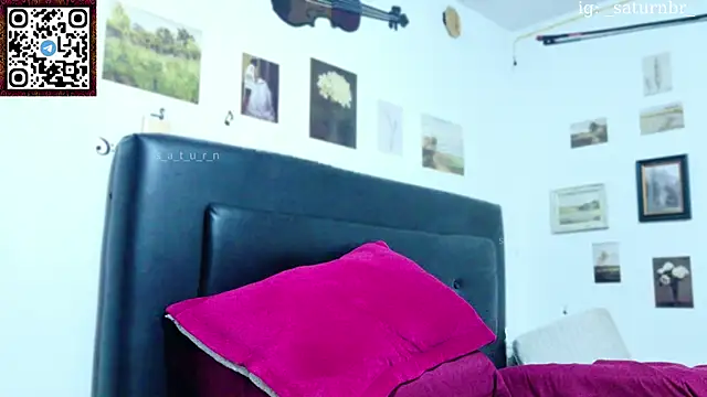 Snapshot of seraph1n chatting on 11/16/25, 10:37 seraph1n online show from 11/16/25, 10:37