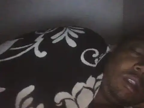 Snapshot of paulpovb chatting on 03/22/25, 11:00 paulpovb online show from 03/22/25, 11:00