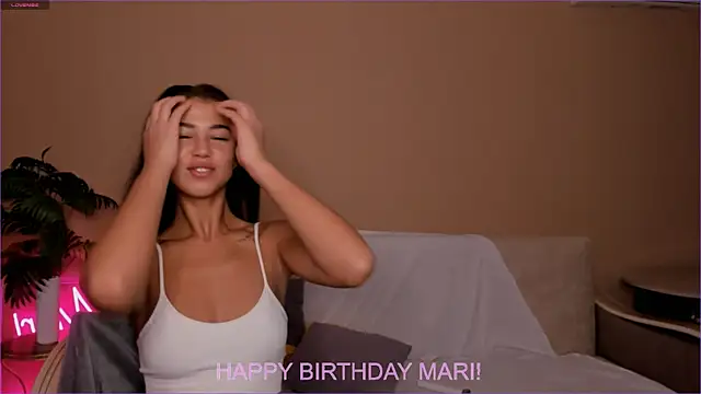 Mari   Anna online show from 12/22/24, 08:27