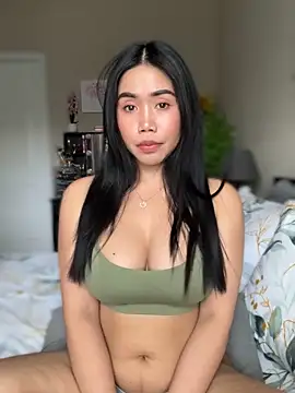 Snapshot of JazzieXo chatting on 12/12/24, 09:26 JazzieXo online show from 12/12/24, 09:26