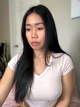 Snapshot of JazzieXo chatting on 03/08/26, 06:34 JazzieXo online show from 03/08/26, 06:34