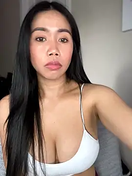 Snapshot of JazzieXo chatting on 04/02/26, 09:23 JazzieXo online show from 04/02/26, 09:23