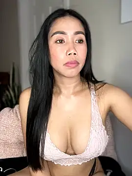 Snapshot of JazzieXo chatting on 04/15/26, 08:53 JazzieXo online show from 04/15/26, 08:53