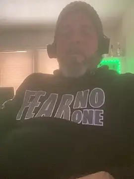 Cristian-Brayan online show from 01/10/25, 06:17