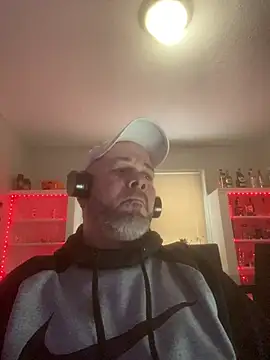 Cristian-Brayan online show from 02/09/25, 01:35