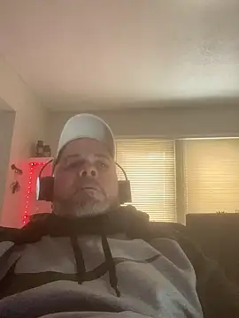 Cristian-Brayan online show from 02/09/25, 04:40