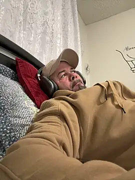 Cristian-Brayan online show from 11/11/25, 11:54