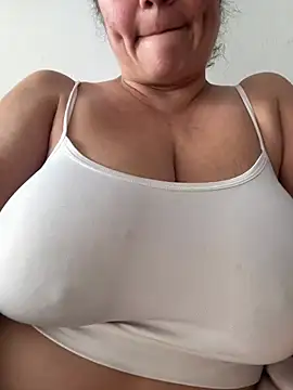 Snapshot of gabiTetas chatting on 03/13/26, 08:48 gabiTetas online show from 03/13/26, 08:48