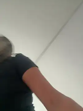 Snapshot of gabiTetas chatting on 04/17/26, 08:01 gabiTetas online show from 04/17/26, 08:01