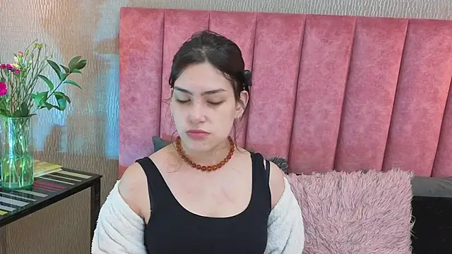 Alexa Thaylor  online show from 02/23/26, 03:20