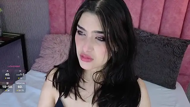 Alexa Thaylor  online show from 03/25/26, 02:45