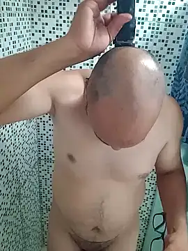 RobertoBuzios22 online show from 01/21/25, 11:02