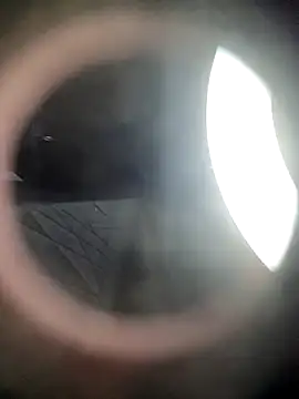 Snapshot of HotWifeNisha chatting on 12/21/24, 09:04 HotWifeNisha online show from 12/21/24, 09:04