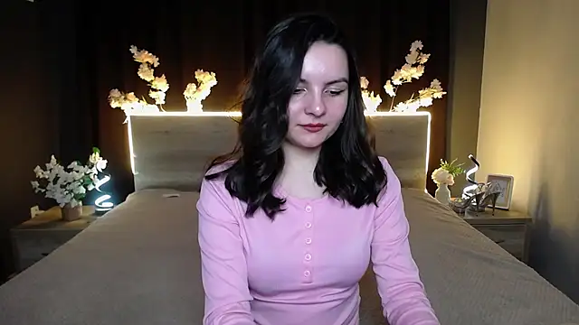 JasmineAsha online show from 03/18/26, 08:34