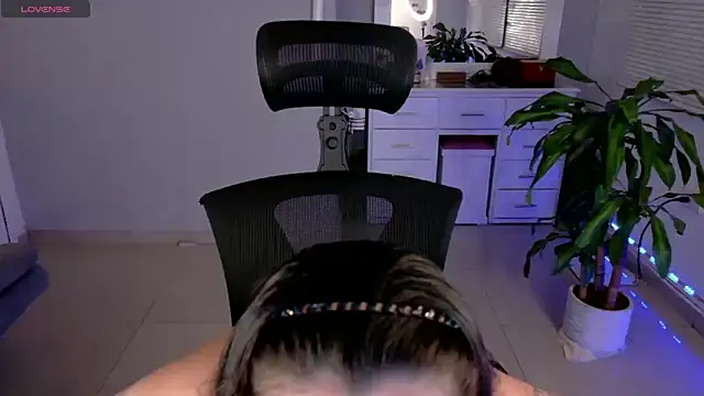 Snapshot of ImLui_lu chatting on 01/24/25, 11:45 ImLui lu online show from 01/24/25, 11:45