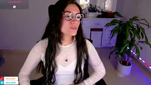 Snapshot of ImLui_lu chatting on 01/26/25, 01:31 ImLui lu online show from 01/26/25, 01:31