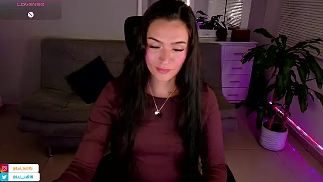 Snapshot of ImLui_lu chatting on 02/07/25, 12:31 ImLui lu online show from 02/07/25, 12:31