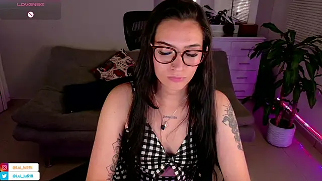 Snapshot of ImLui_lu chatting on 02/10/25, 12:08 ImLui lu online show from 02/10/25, 12:08