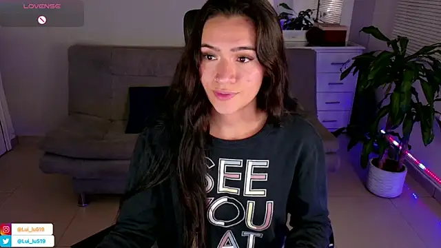 Snapshot of ImLui_lu chatting on 02/18/25, 03:31 ImLui lu online show from 02/18/25, 03:31