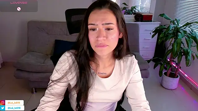 Snapshot of ImLui_lu chatting on 02/19/25, 10:53 ImLui lu online show from 02/19/25, 10:53