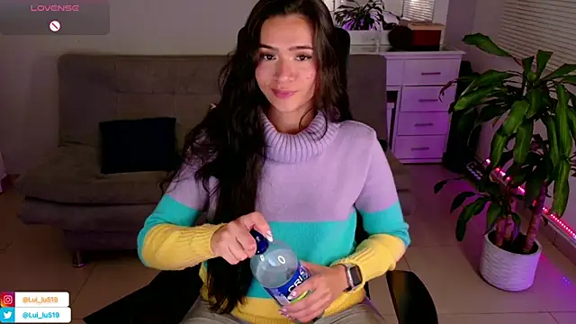 Snapshot of ImLui_lu chatting on 02/22/25, 02:17 ImLui lu online show from 02/22/25, 02:17