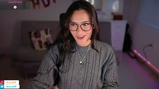 Snapshot of ImLui_lu chatting on 03/16/25, 11:04 ImLui lu online show from 03/16/25, 11:04