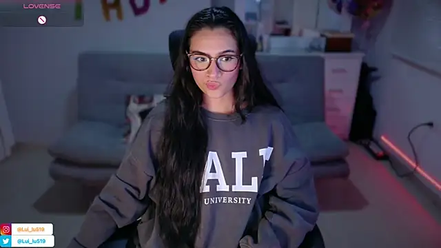 Snapshot of ImLui_lu chatting on 03/21/25, 12:07 ImLui lu online show from 03/21/25, 12:07