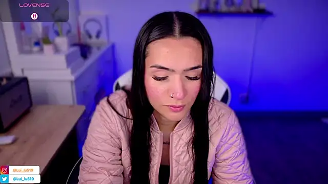 Snapshot of ImLui_lu chatting on 10/31/25, 08:43 ImLui lu online show from 10/31/25, 08:43