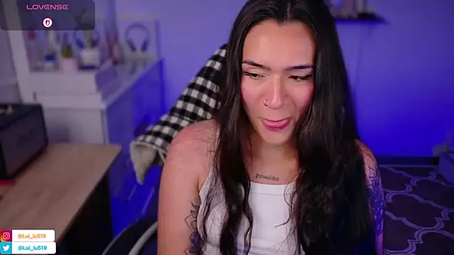 Snapshot of ImLui_lu chatting on 11/19/25, 04:51 ImLui lu online show from 11/19/25, 04:51