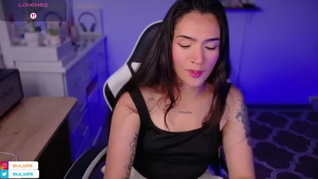 Snapshot of ImLui_lu chatting on 12/04/25, 10:07 ImLui lu online show from 12/04/25, 10:07