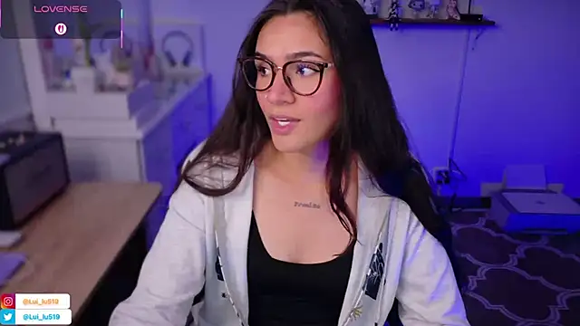 Snapshot of ImLui_lu chatting on 12/13/25, 10:04 ImLui lu online show from 12/13/25, 10:04