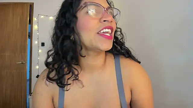 Snapshot of iriss_25 chatting on 02/23/26, 12:02 iriss 25 online show from 02/23/26, 12:02