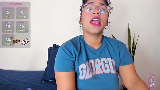 Snapshot of iriss_25 chatting on 03/06/26, 01:07 iriss 25 online show from 03/06/26, 01:07