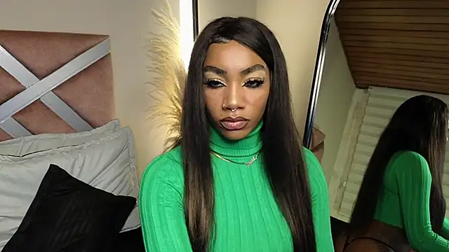 Snapshot of emely_brandon chatting on 02/05/25, 11:17 emely brandon online show from 02/05/25, 11:17