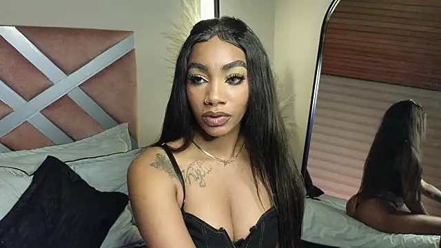 Snapshot of emely_brandon chatting on 02/06/25, 11:58 emely brandon online show from 02/06/25, 11:58